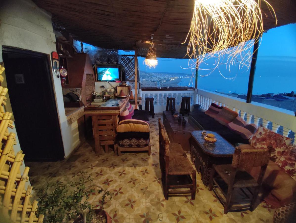 Ferienwohnung Red Carpet Surf House Taghazout Exterior foto